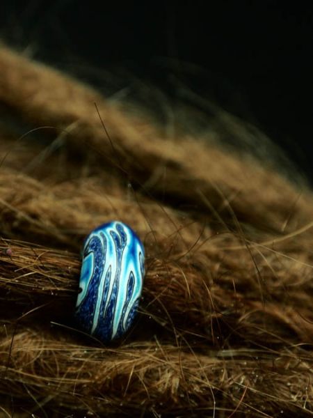 dreadperlen blue flames, fimo dreadperlen, dreadshop, shop fuer dreadlocks, dreadlockschmuck aus fimo, dreadschmuck und mehr, dreadstyle, dread beads polymer clay, dk, fimo dreadperlen, dreadschmuck aus fimo, polymer clay dread beads, dreadlocks jewelr
